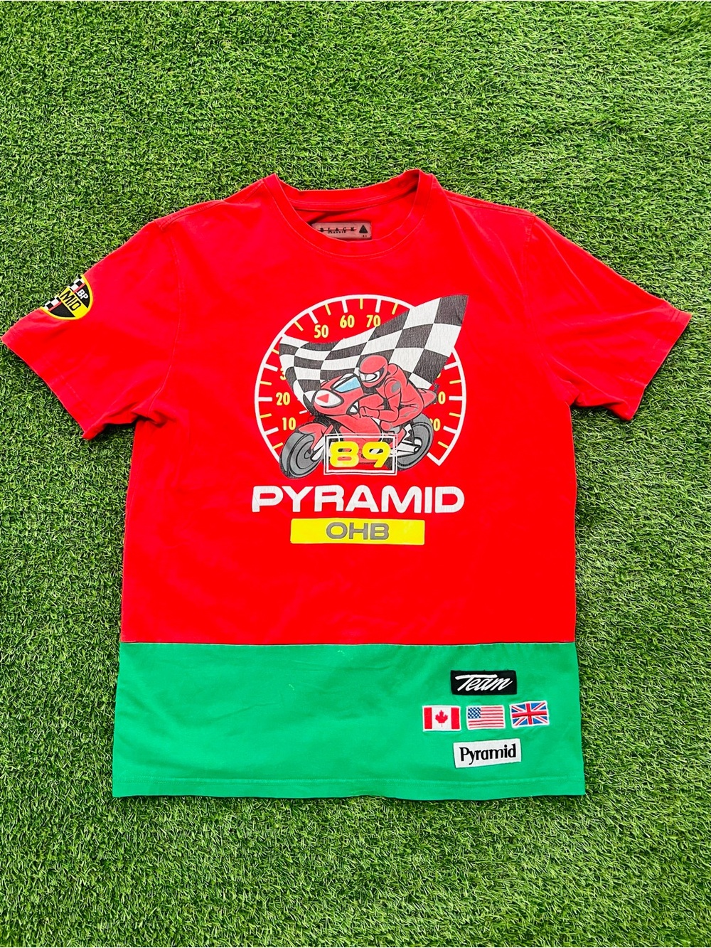 Black Pyramid OHB #89 Racing Graphic Tee Size Large Red Green Y2K Streetwear💎
